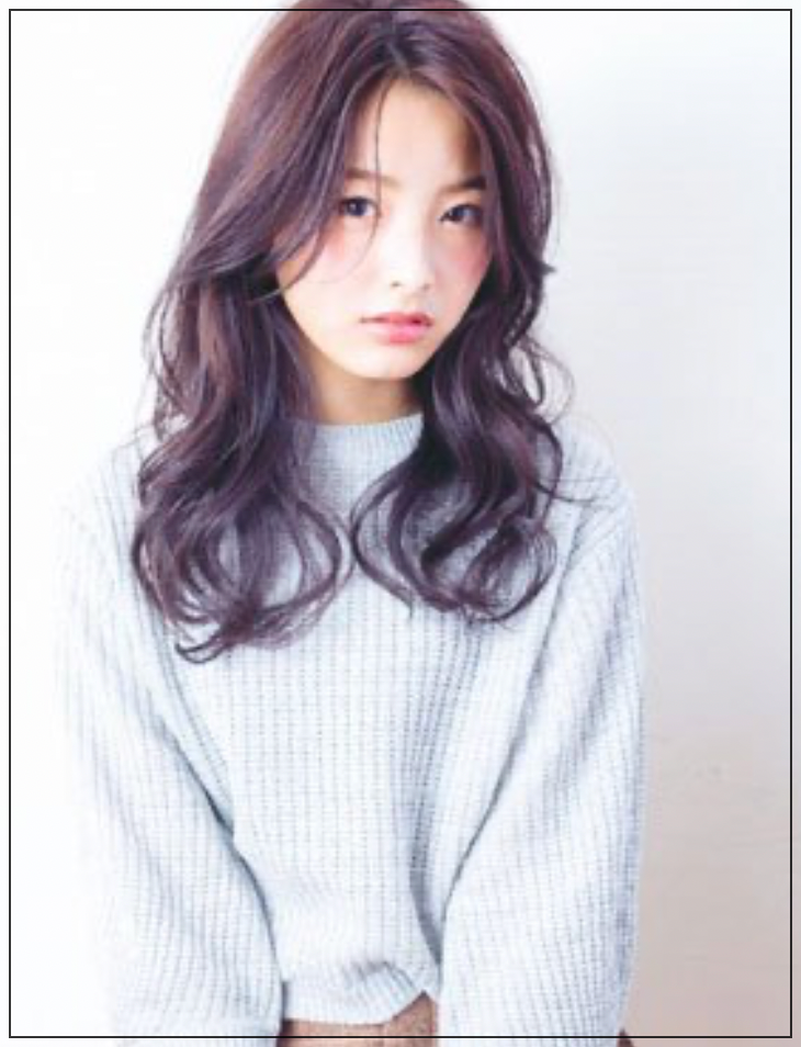 雑誌clover表紙の巻き髪の西村美柚さん