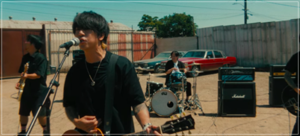 新曲Mountain TopのPVより