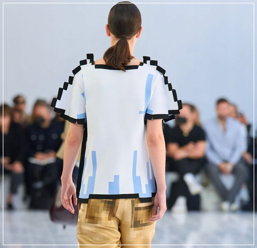 LOEWE ロエベ ピクセル ドット とヨクニアウ パーカー メンズ