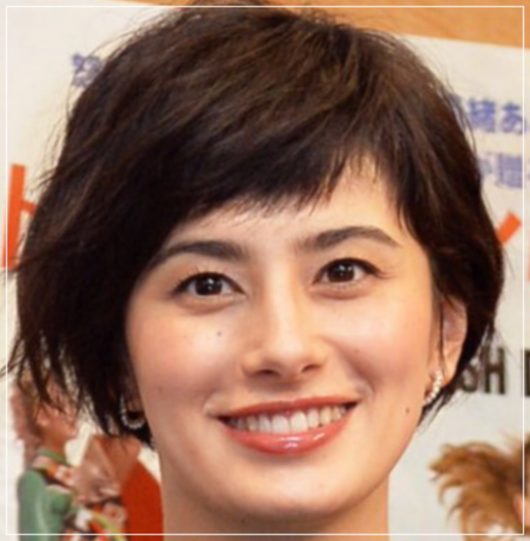 キャスターで女優のホラン千秋
